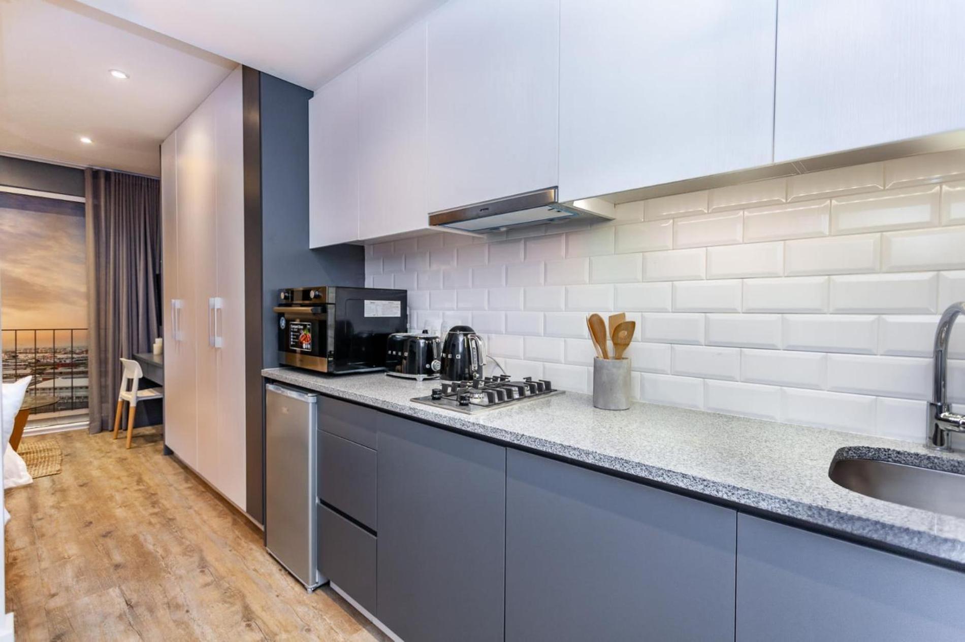 Lively Space In A Vibrant, Woodstock Area Cape Town
