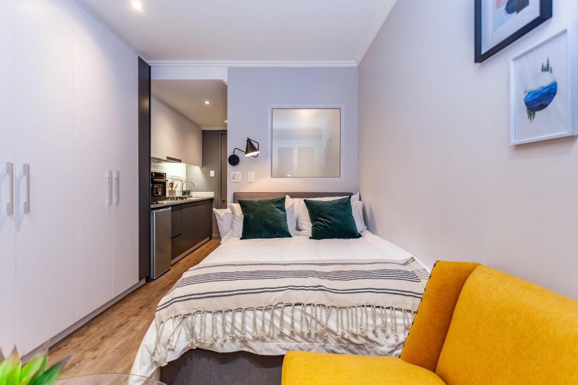 Apartment Lively Space In A Vibrant, Woodstock Area Cape Town